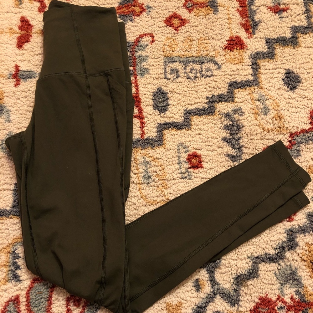 Victoria’s Secret workout leggings, XS